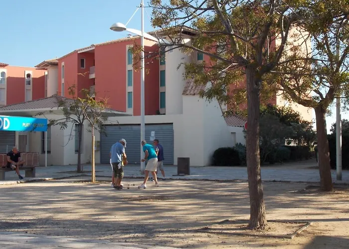 Climatisée 3 Pièces 100 M Cap D'agde * Agde